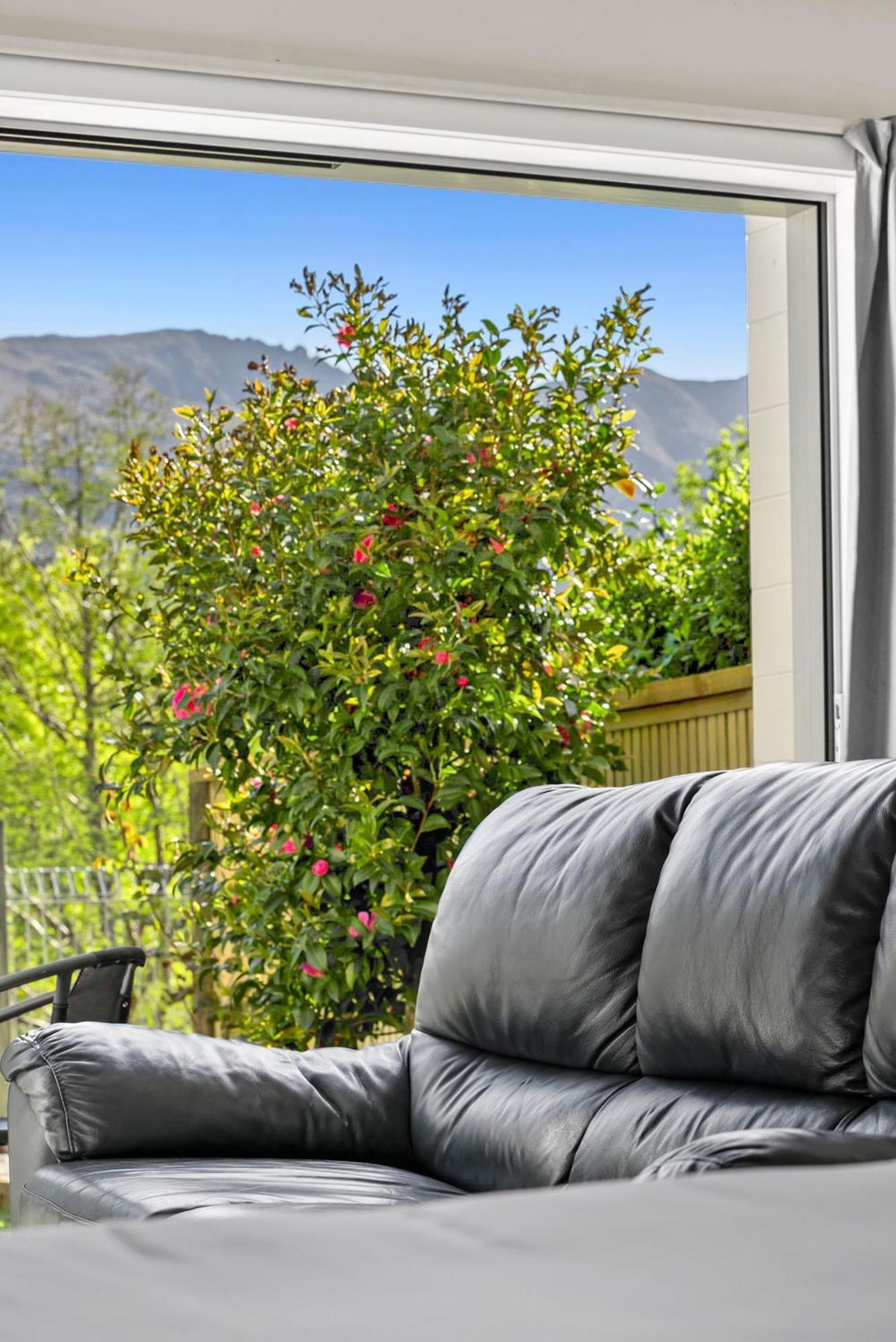 Asure Brookvale Motel Wanaka Buitenkant foto