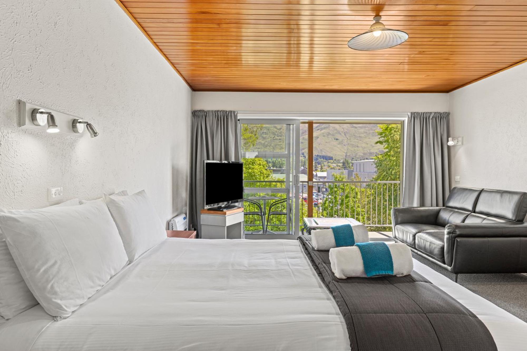 Asure Brookvale Motel Wanaka Buitenkant foto